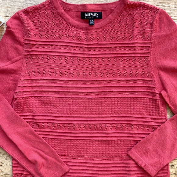 Buffalo women’s sweater size small - Picture 4 of 9